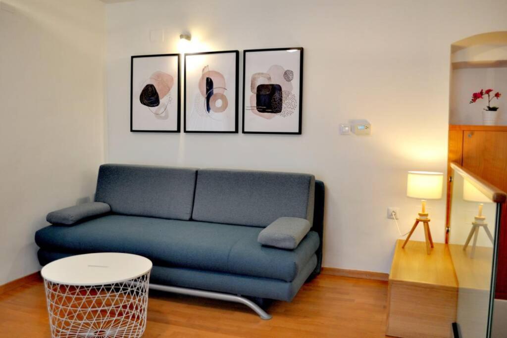 Apartment Veli Dvor 茨雷斯 外观 照片